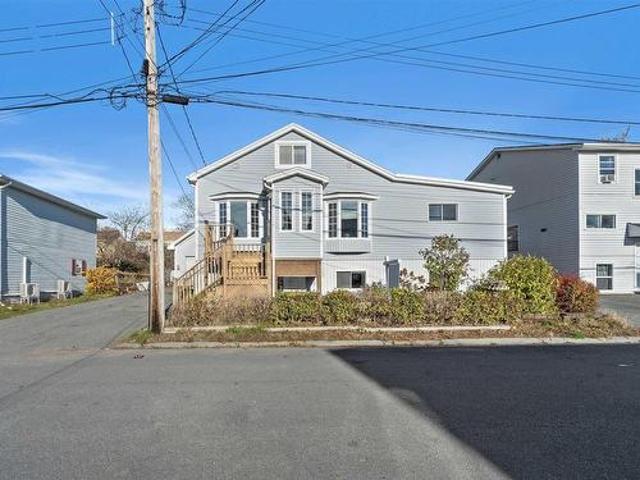 House for sale in Dartmouth, Nova Scotia