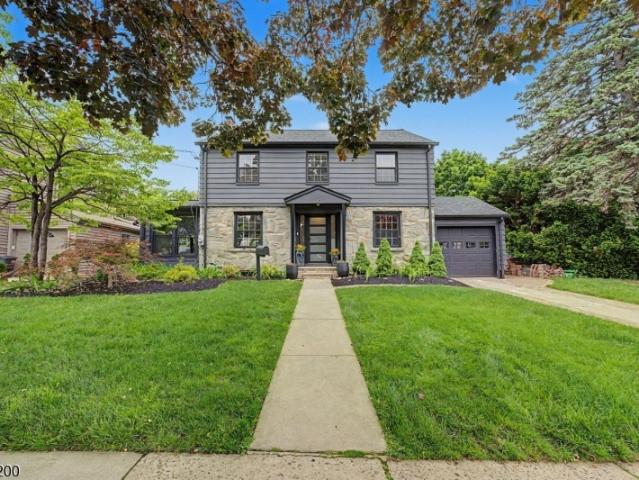 House for sale in Bloomfield, New Jersey