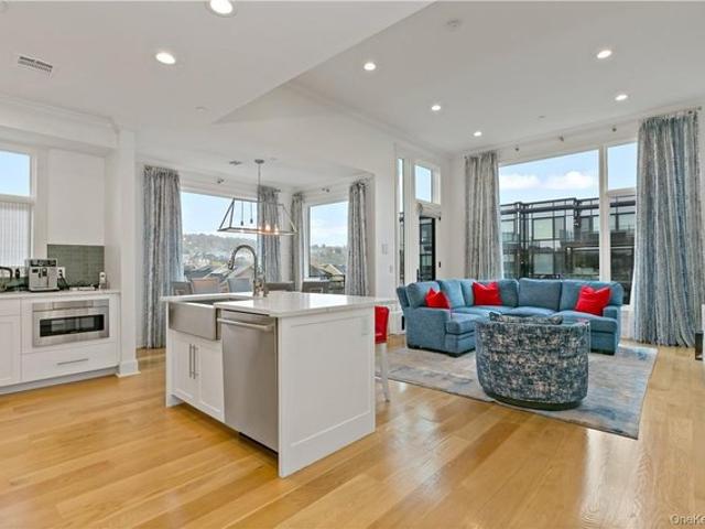 Condo for sale in Village of Tarrytown, Westchester County