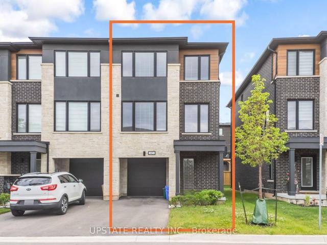 Townhouse for sale in Woburn, Ontario