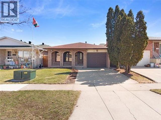 House for sale in Ancaster, Ontario