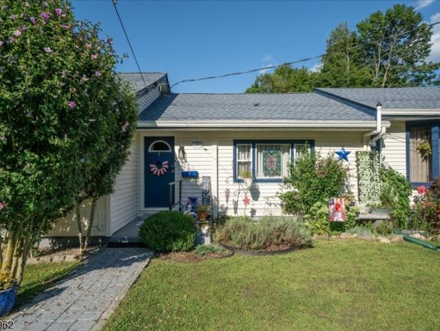 House for sale in Ogdensburg, New Jersey