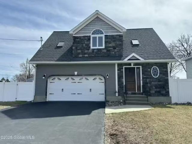 House for rent in Albany
