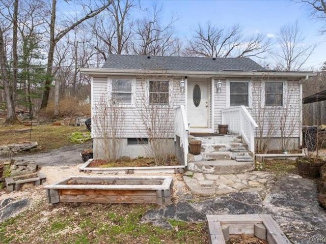 House for sale in Putnam Valley, New York