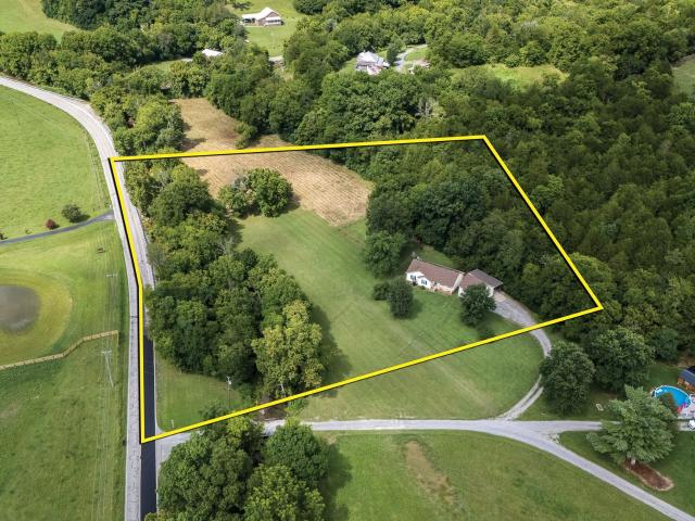 House for sale in Woodbury, Middle Tennessee