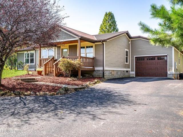 House for sale in Vine Grove, Kentucky