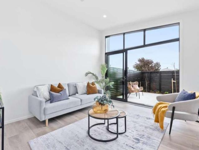Townhouse for sale in Pauatahanui, Wellington
