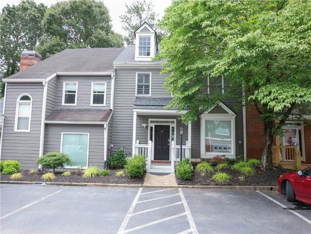 Townhouse for sale in Johns Creek, Georgia