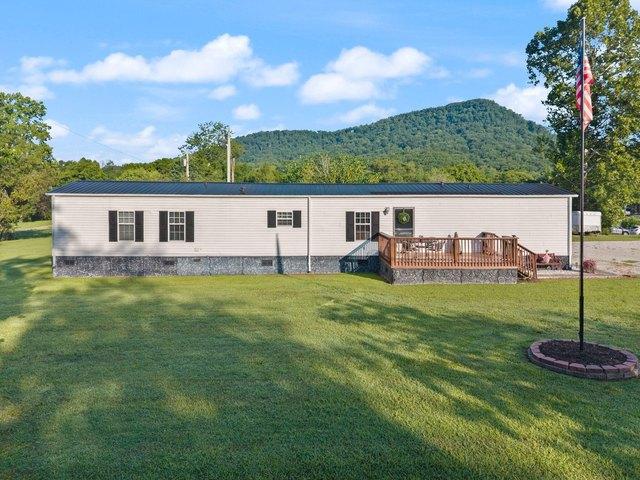 House for sale in Irvine, Kentucky