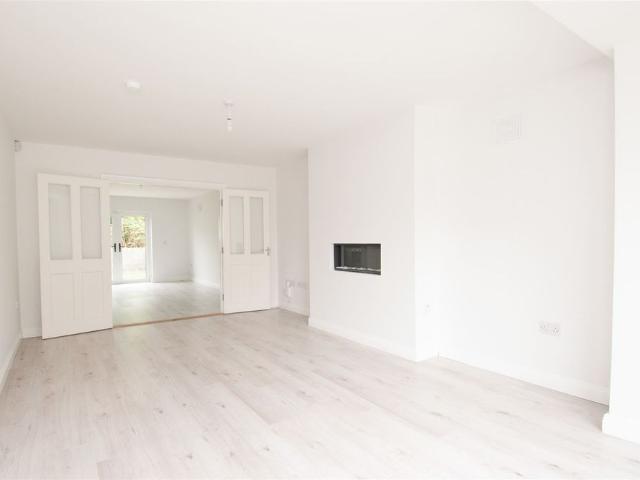 Apartment to rent in Loch Garman, North Tipperary