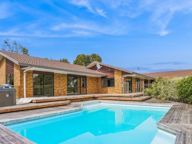 House for rent in Hayfield Park, Papakura