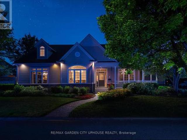 House for sale in Port Dalhousie, St. Catharines