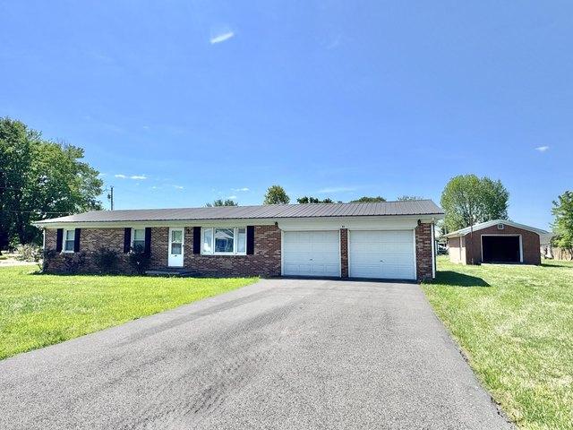 House for sale in Stanford, Kentucky