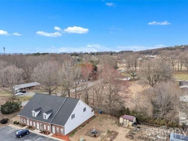 Townhouse for sale in Hiddenite, North Carolina