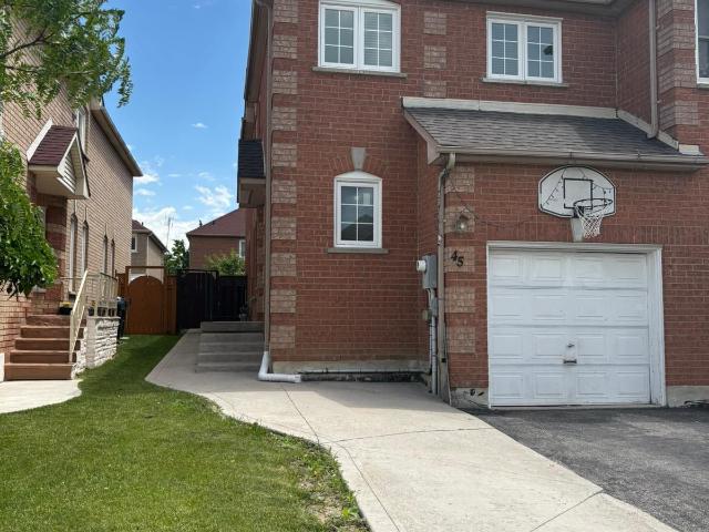 Townhouse for sale in Woburn, Ontario