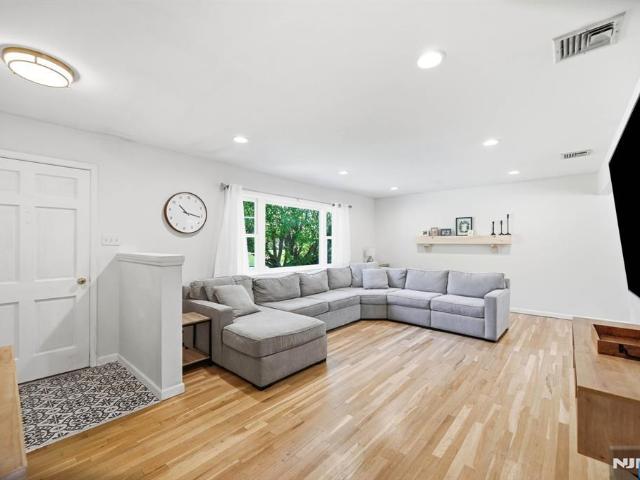 House for sale in Wyckoff, New Jersey