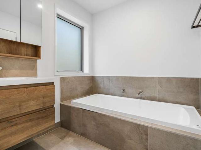 House for sale in Chaslands, Canterbury