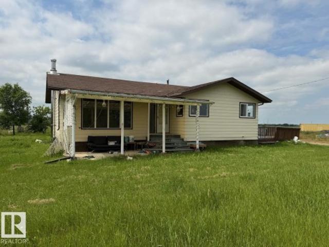 House for sale in Alberta
