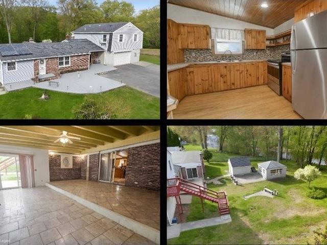 House for sale in Johnston, Rhode Island