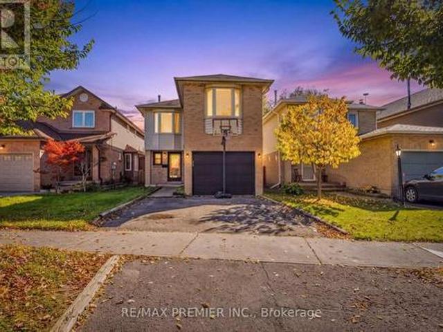 House for sale in Brampton, Golden Horseshoe