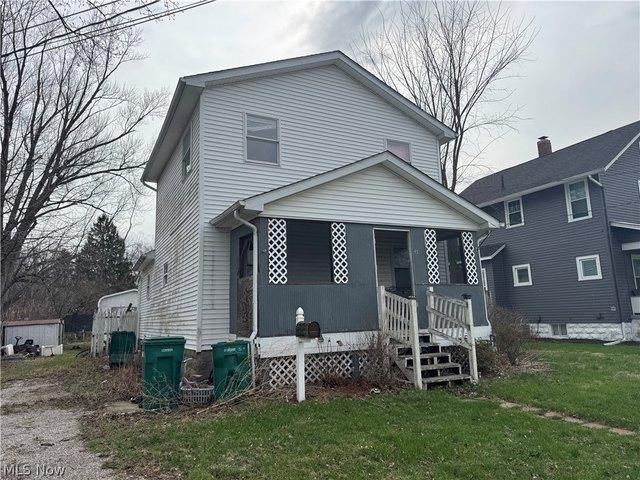 House for sale in Geneva, Ohio