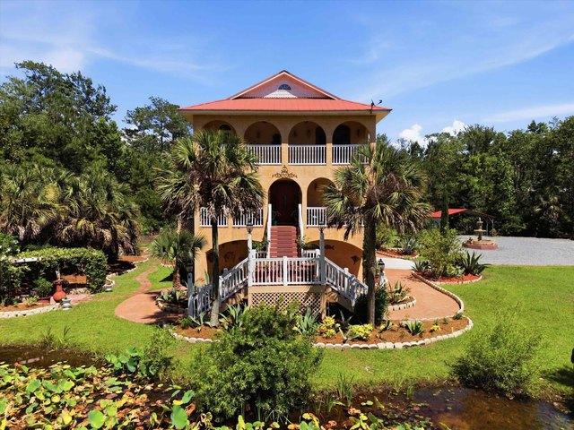 House for sale in Crawfordville, Florida