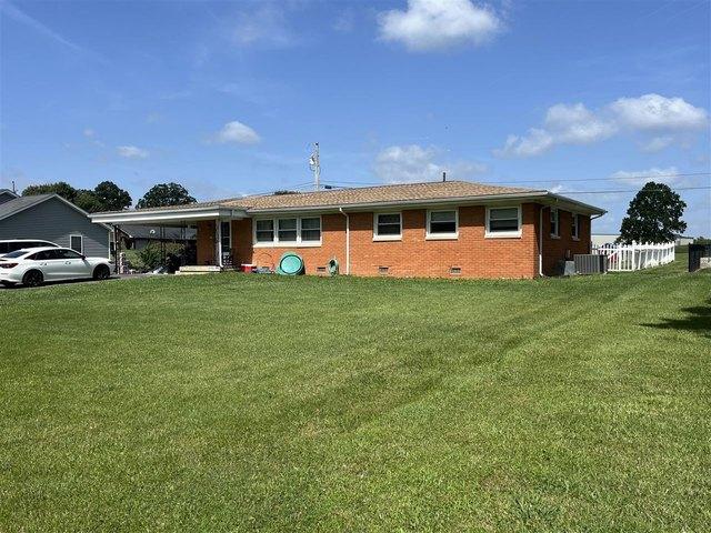 House for sale in Adolphus, Kentucky