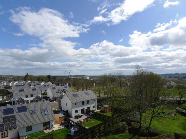 Apartment for rent in Whitfield, Scotland