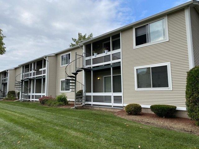 Condo for sale in Hampden, Massachusetts