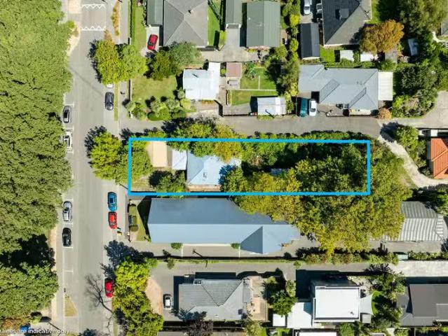 House for sale in Chaslands, Canterbury