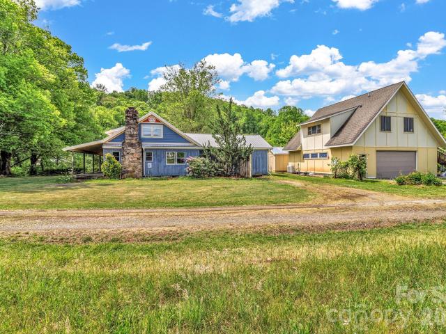 House for sale in Weaverville, North Carolina
