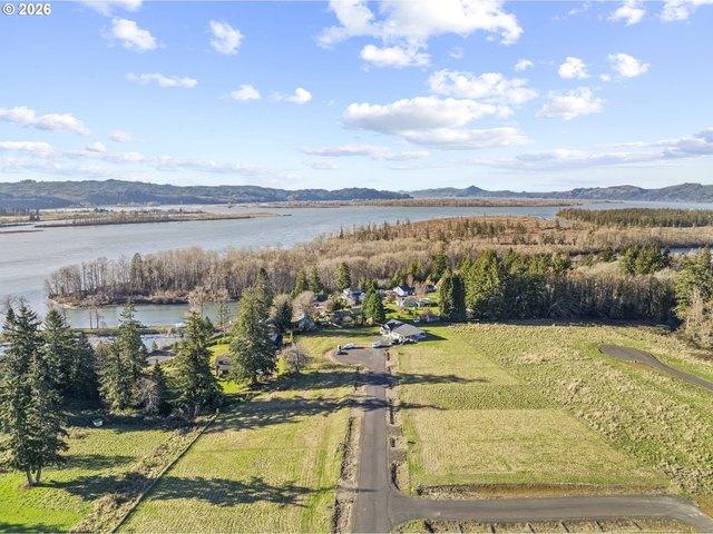 Land for sale in Cathlamet, Wahkiakum County