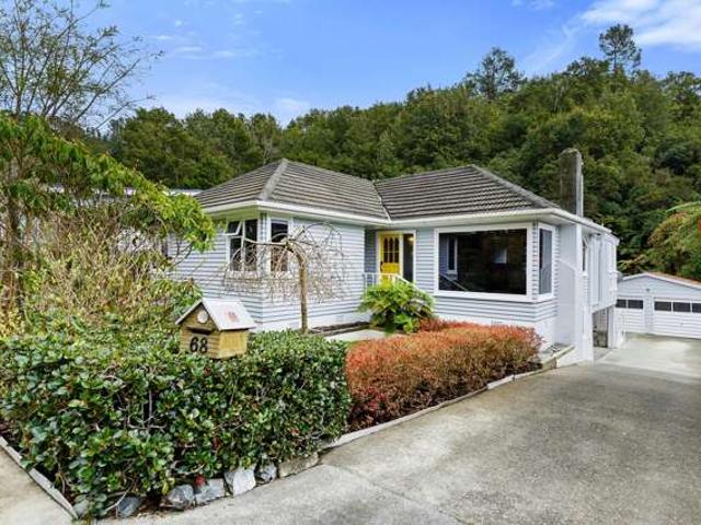 House for sale in Stokes Valley, Lower Hutt