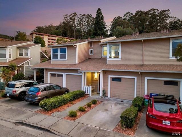 Condo for sale in Sausalito, California