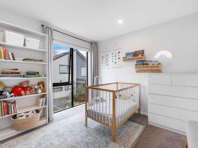 Townhouse for sale in Paremoremo