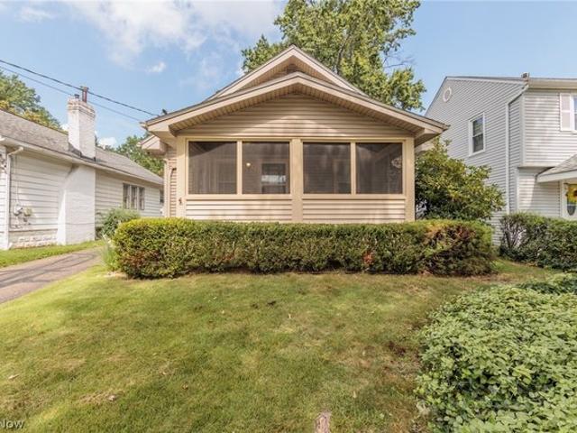 House for sale in Summit, Ohio