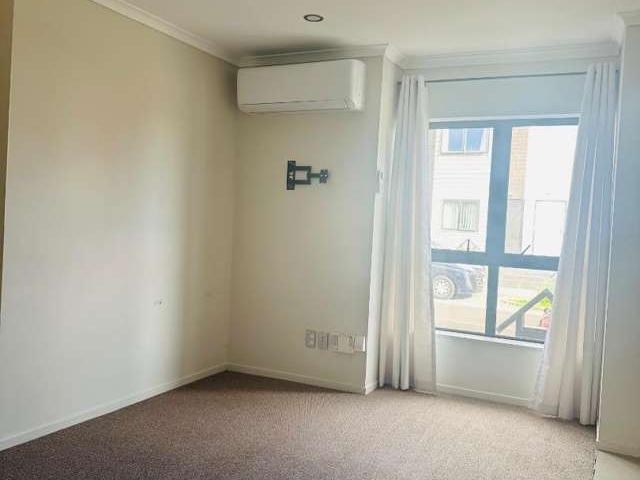 Townhouse for rent in Manurewa