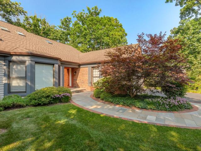 Property for sale in Lake Bluff, Illinois