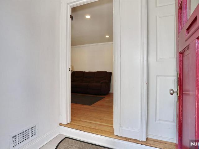 House for sale in Ridgefield Park, New Jersey