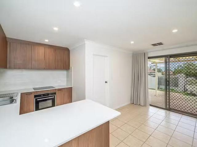 Apartment for rent in Newborough, Victoria