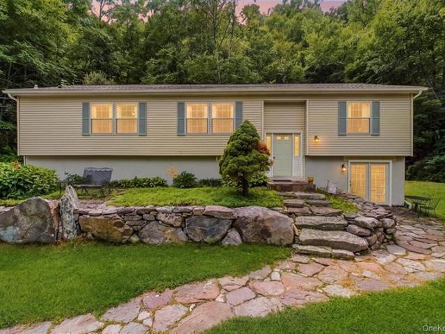 House for sale in Putnam Valley, New York