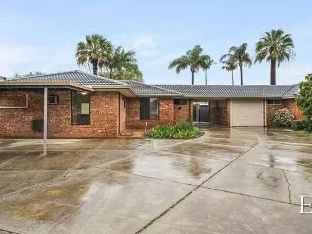 House for rent in Bull Creek, Western Australia