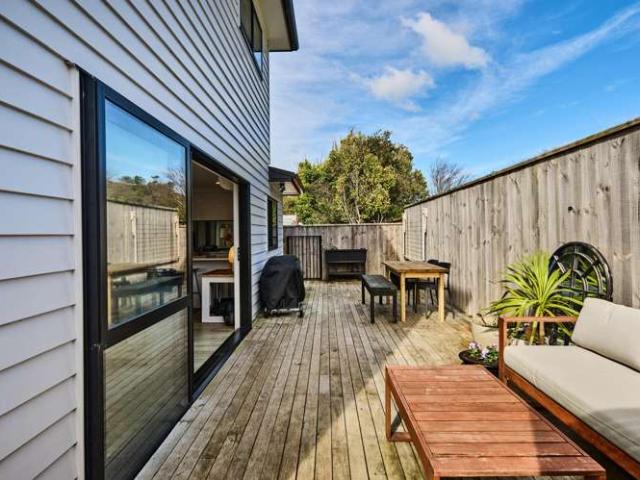 House for sale in Days Bay, Wellington