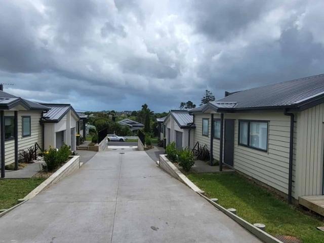 Townhouse for rent in Awhitu