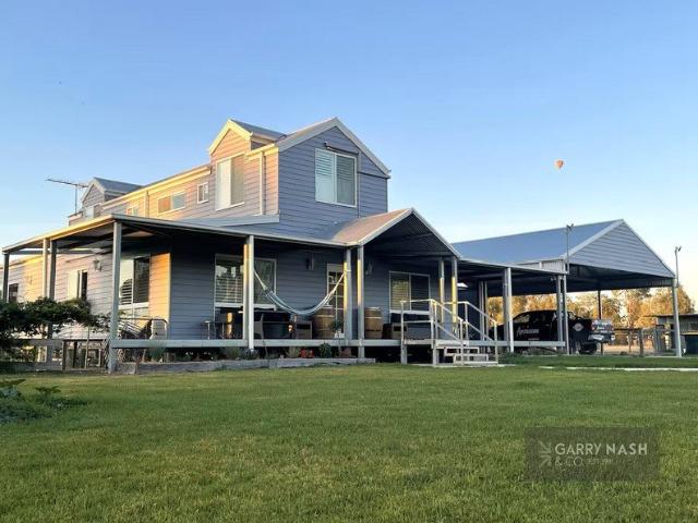 Cottage for sale in Victoria