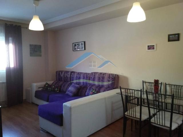 Casa en alquiler en Valverde De La Virgen, Castilla y León