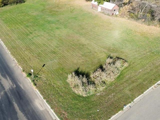 Land for sale in Williston, Williams County