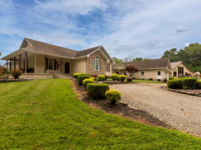 House for sale in Murphysboro, Illinois