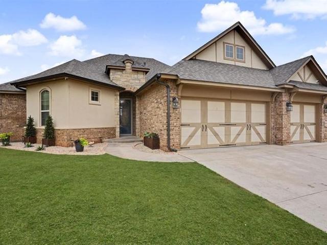 House for sale in Mustang, Oklahoma