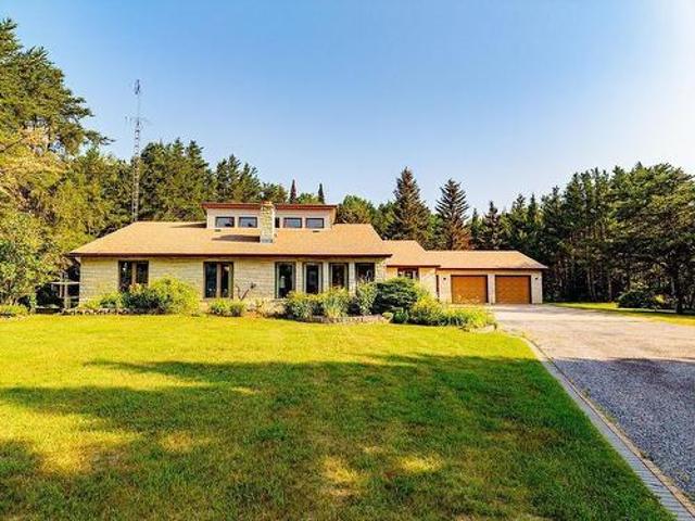 House for sale in Thunder Bay, Ontario